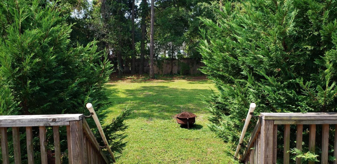 316 Queens Court Photo 2