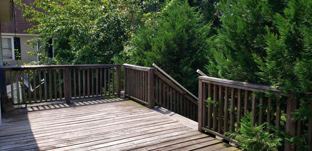 316 Queens Court Photo 3