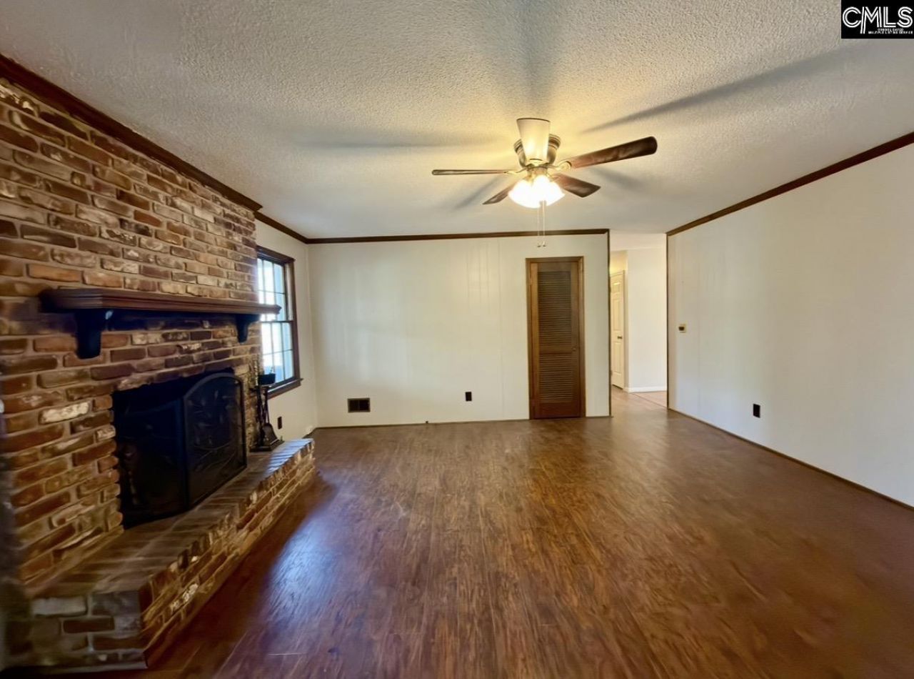 217 S Shields Road Photo 11