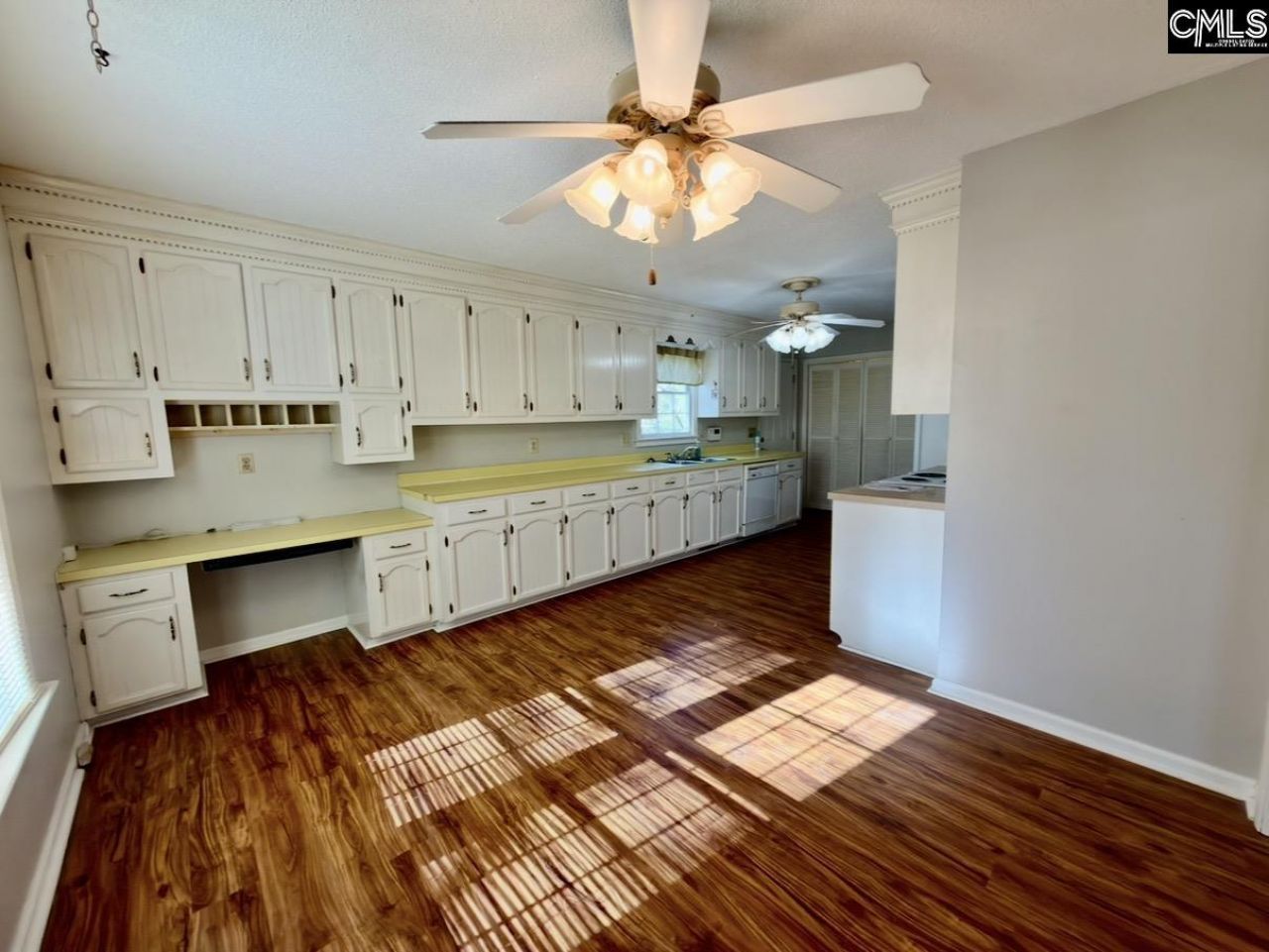 217 S Shields Road Photo 8