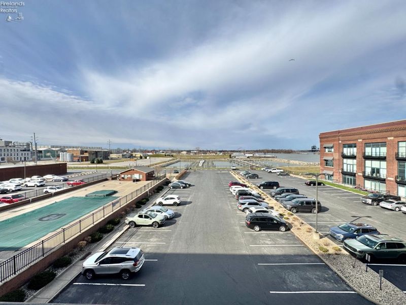 401 W Shoreline, Unit 332, Sandusky, OH 44870 Photo 2