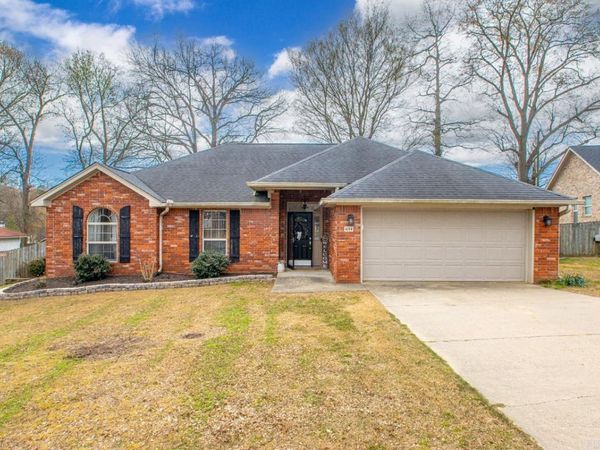 1014 Spring Creek Cove, Benton, AR 72015