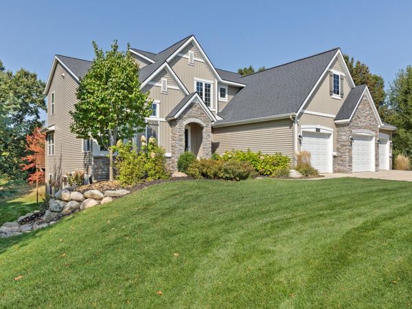 3459 Wolven Ridge Drive, Rockford, MI 49341