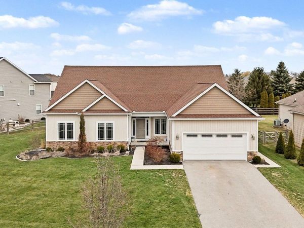 2354 Goldenrod Lane, Perrysburg, OH 43551