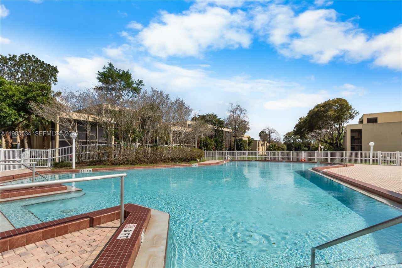 2810 SW 87th Ave , Unit 918, Davie, FL 33328 Photo