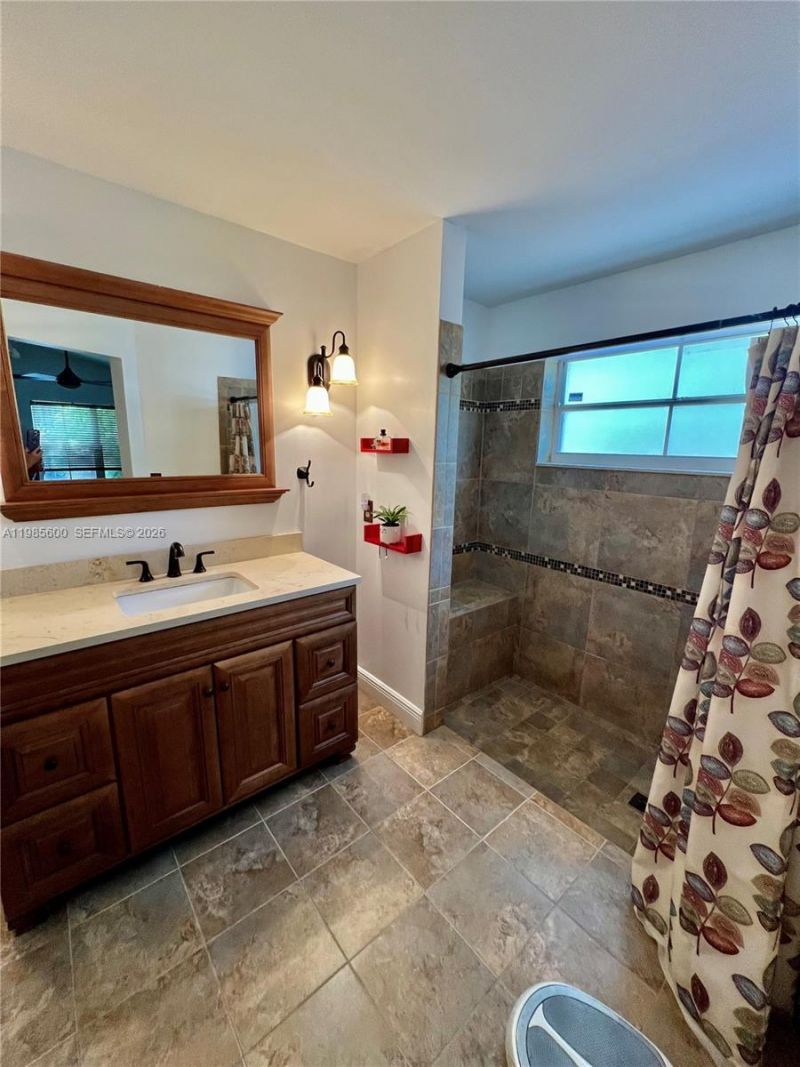 2102 NW 193rd Ave, Pembroke Pines, FL 33029 Photo