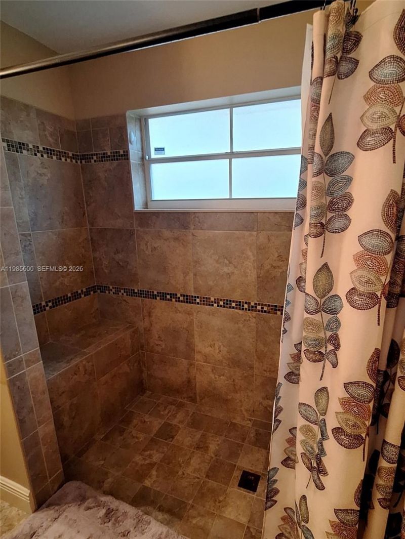 2102 NW 193rd Ave, Pembroke Pines, FL 33029 Photo