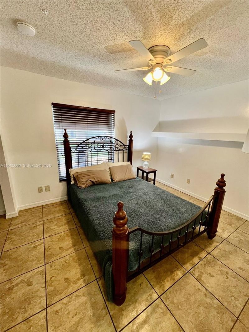 2102 NW 193rd Ave, Pembroke Pines, FL 33029 Photo