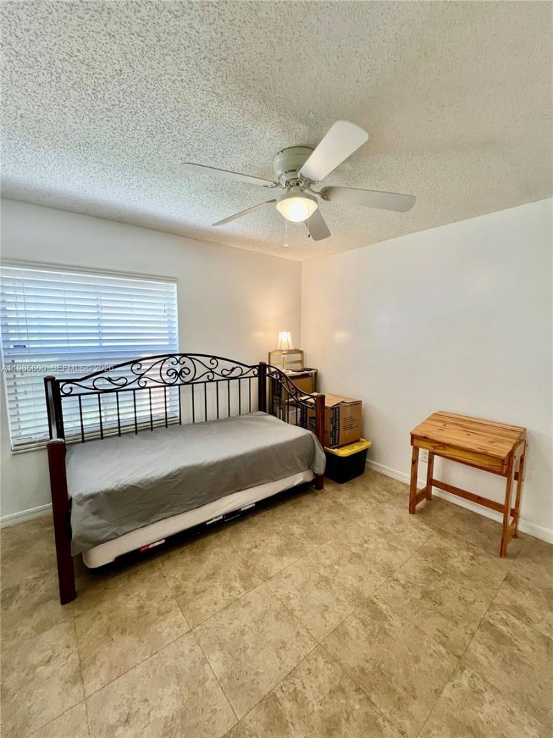 2102 NW 193rd Ave, Pembroke Pines, FL 33029 Photo