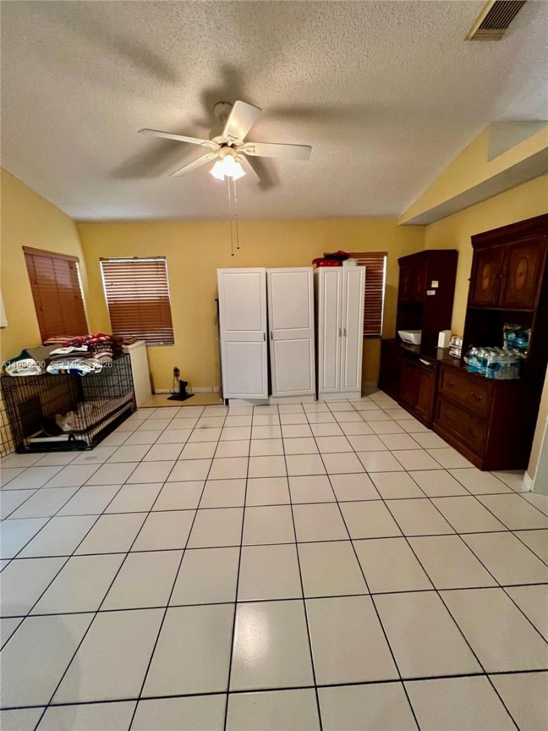 2102 NW 193rd Ave, Pembroke Pines, FL 33029 Photo