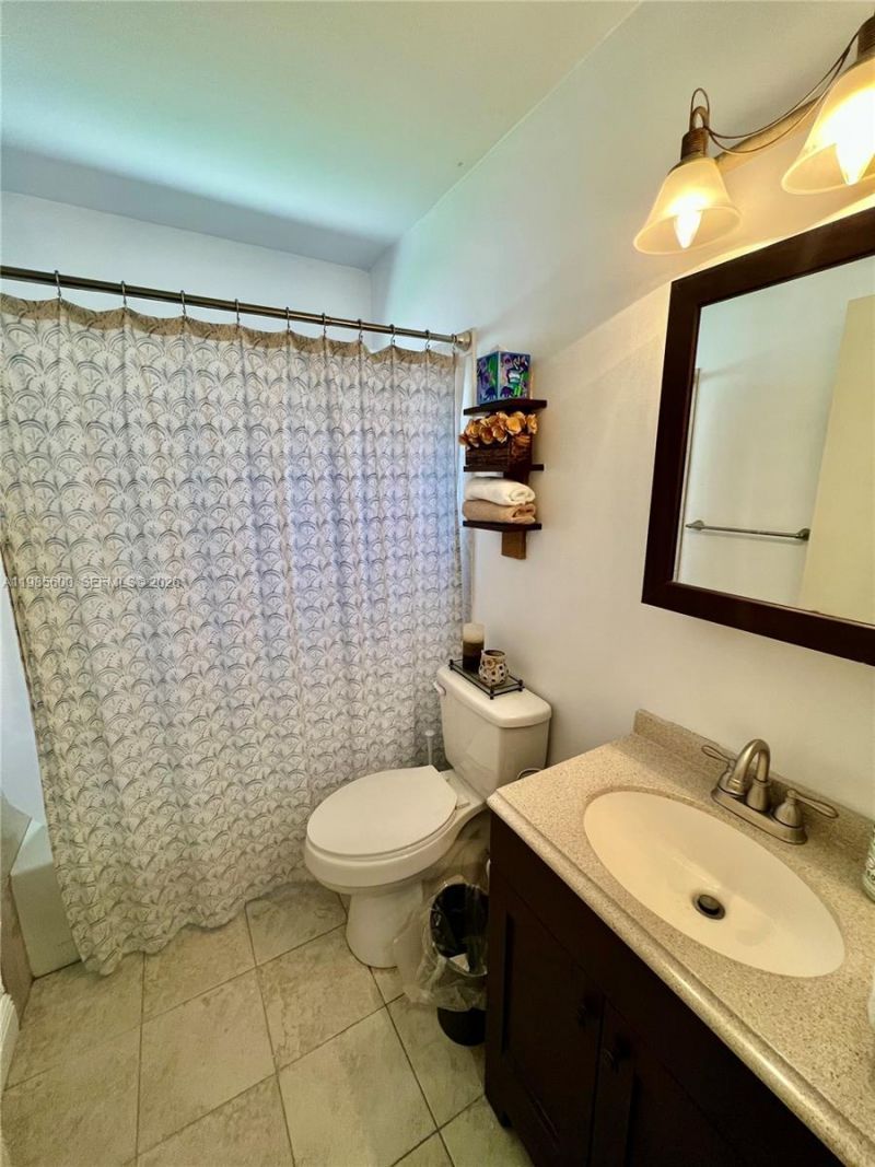 2102 NW 193rd Ave, Pembroke Pines, FL 33029 Photo