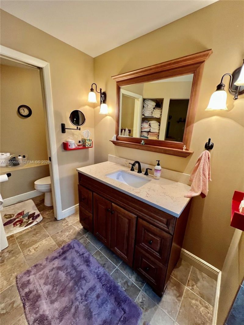 2102 NW 193rd Ave, Pembroke Pines, FL 33029 Photo