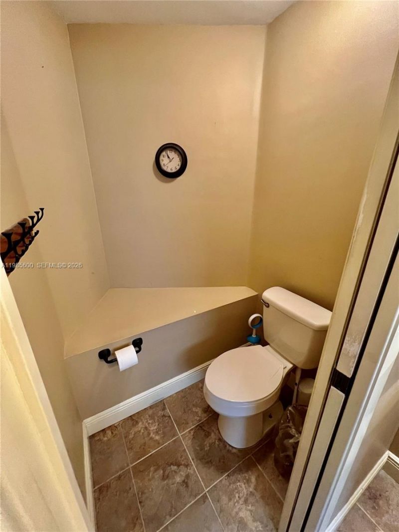 2102 NW 193rd Ave, Pembroke Pines, FL 33029 Photo