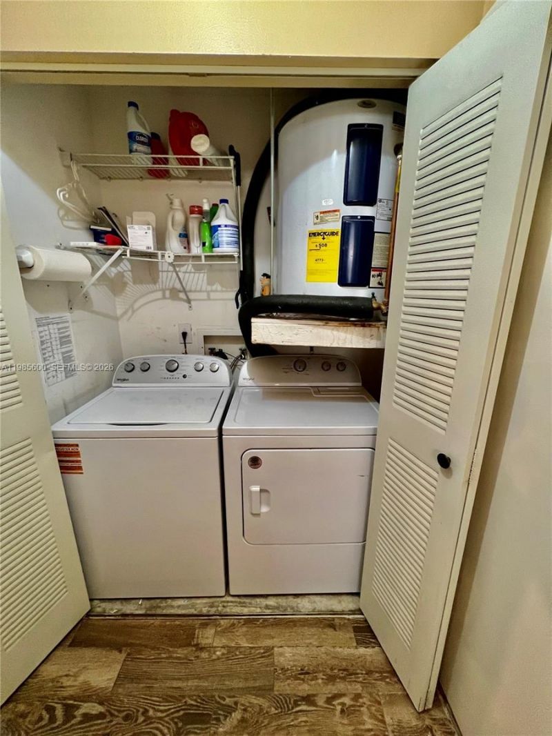 2102 NW 193rd Ave, Pembroke Pines, FL 33029 Photo