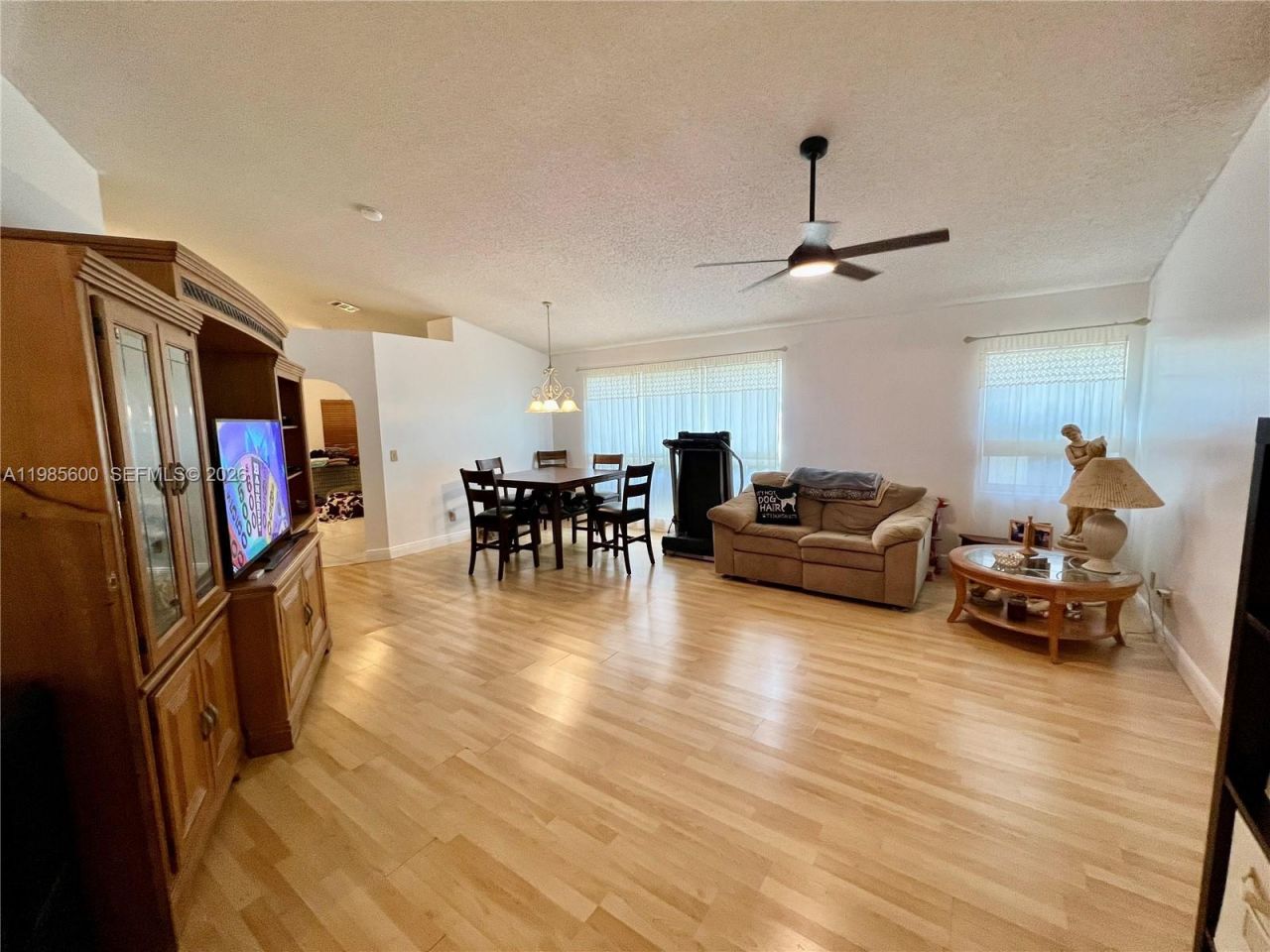 2102 NW 193rd Ave, Pembroke Pines, FL 33029 Photo