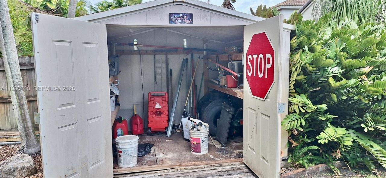 2102 NW 193rd Ave, Pembroke Pines, FL 33029 Photo