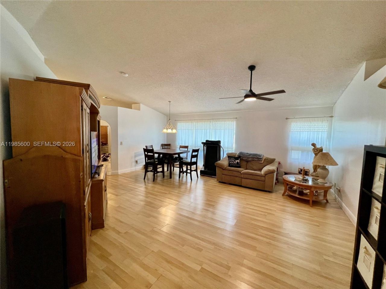 2102 NW 193rd Ave, Pembroke Pines, FL 33029 Photo