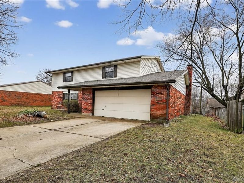 5202 Old Troy Pike, Dayton, OH 45424 Photo 3