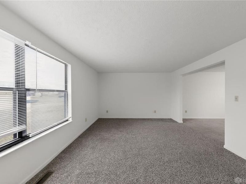 5202 Old Troy Pike, Dayton, OH 45424 Photo 8