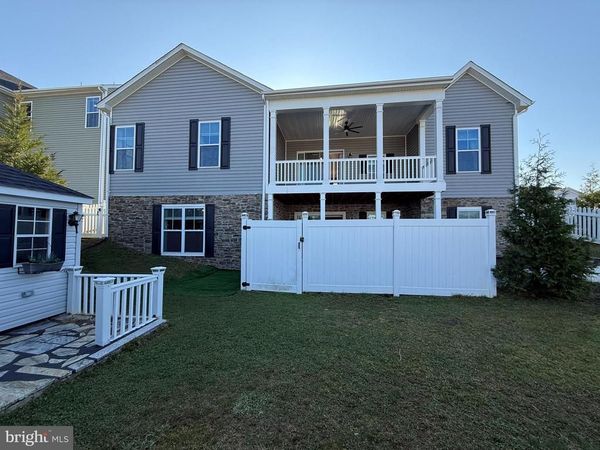 210 AYLESBURY LANE, MARTINSBURG, WV 25403