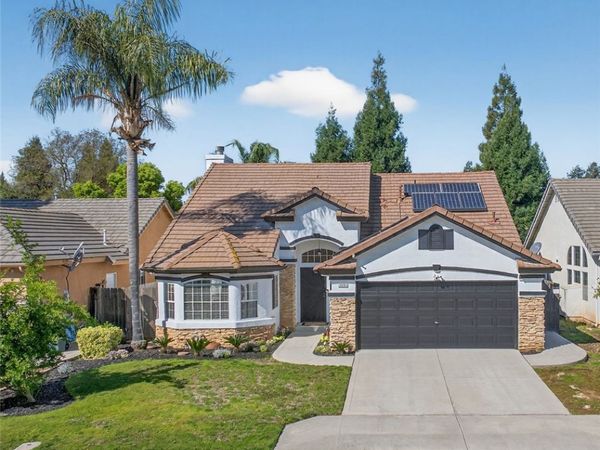 10291 N Whitney, Fresno, CA 93730