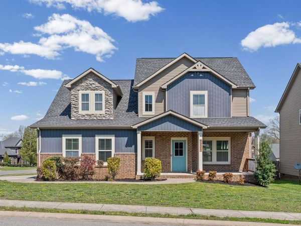 1301 Golden Eagle Way, Clarksville, TN 37040