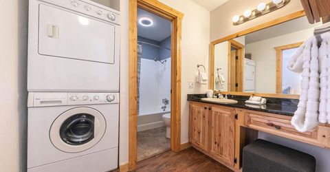 11569 Snowpeak Way, Truckee, CA 96161 Photo