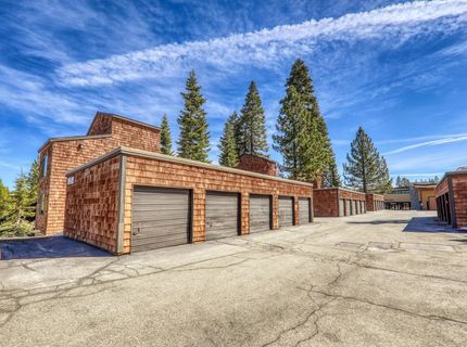 11569 Snowpeak Way, Truckee, CA 96161 Photo