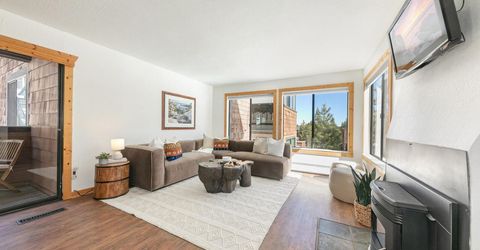 11569 Snowpeak Way, Truckee, CA 96161 Photo