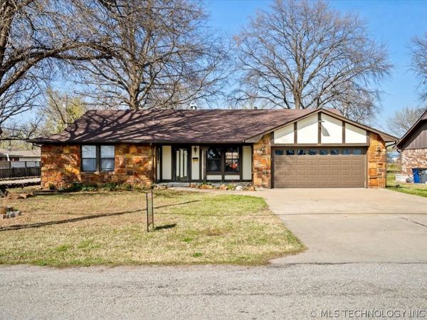 10815 E 7th Street, Tulsa, OK 74128