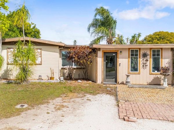 10549 112TH AVENUE , LARGO, FL 33773