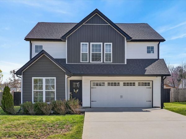 121 Schroer Rd, Clarksville, TN 37042