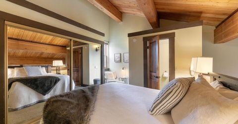 2000 North Village Drive, Truckee, CA 96161 Photo