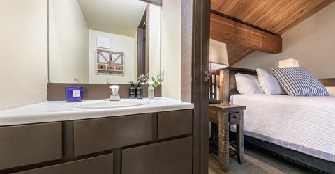 2000 North Village Drive, Truckee, CA 96161 Photo