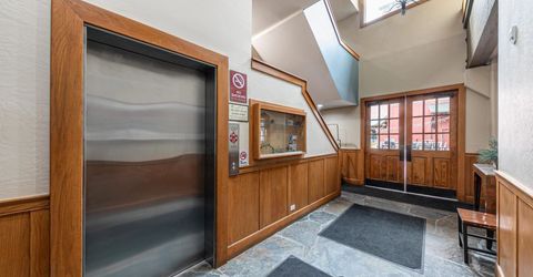 2000 North Village Drive, Truckee, CA 96161 Photo