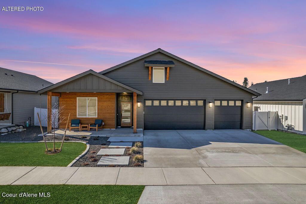 13457 N Bale St, Rathdrum, ID 83858 Main Photo