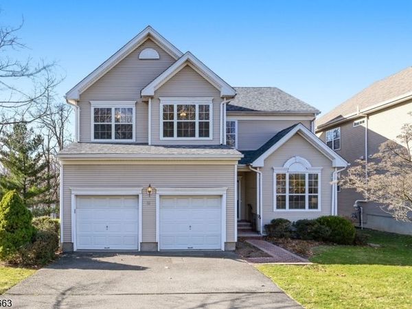 18 Glen Rock Rd, Cedar Grove, NJ 07009