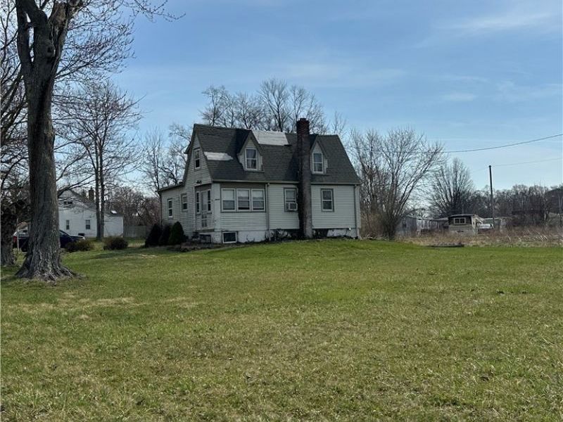 9475 Woodworth Road, North Lima, OH 44452 Photo 2