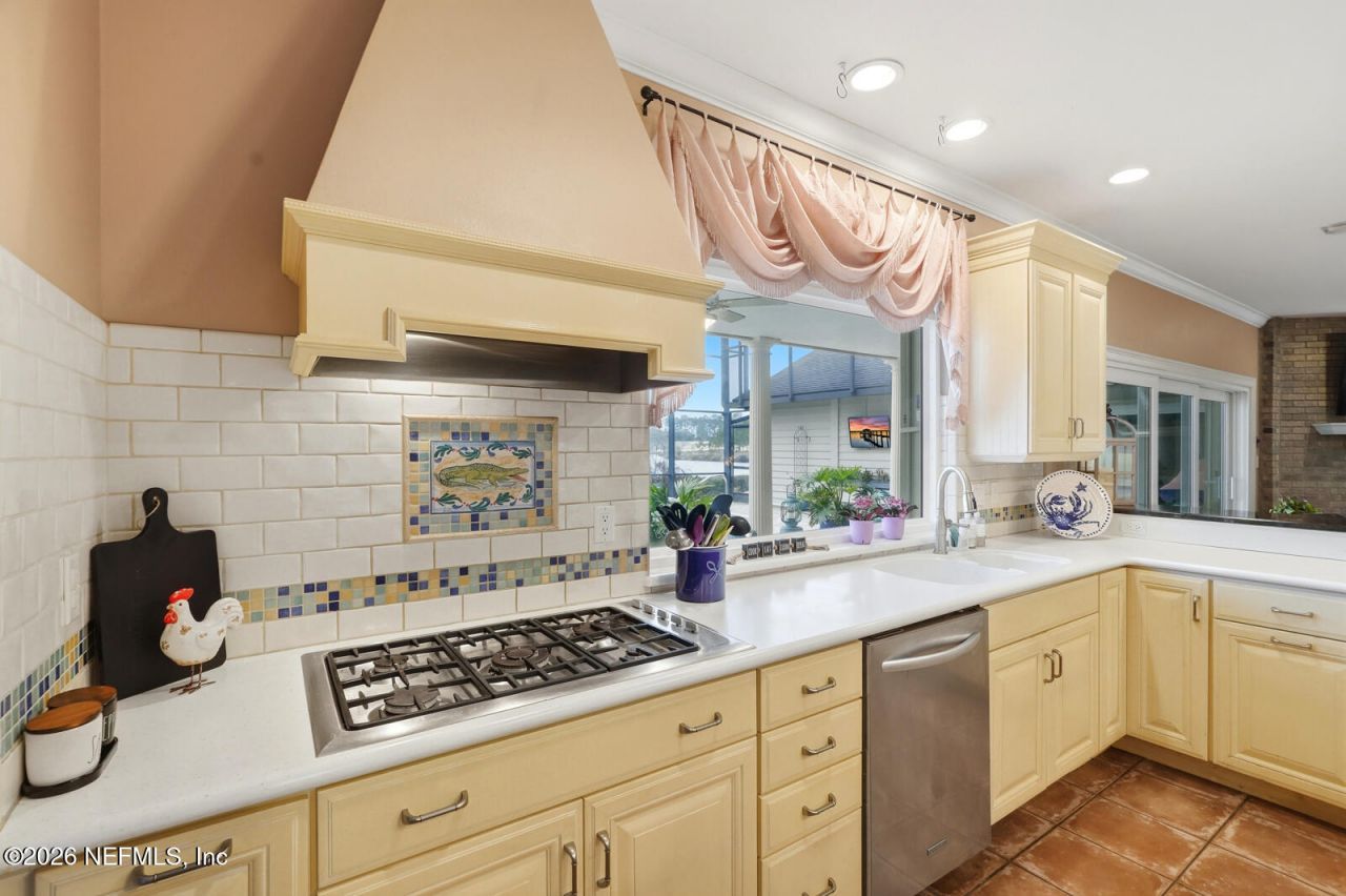 10 S Magnolia Lane, Ormond Beach, FL 32174 Photo