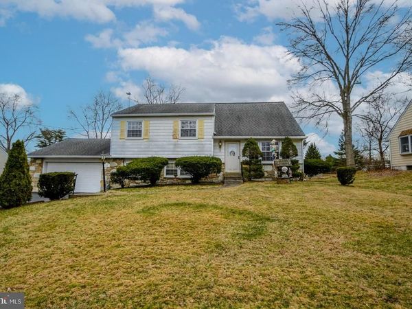 220 HAMPSHIRE DRIVE , CHALFONT, PA 18914