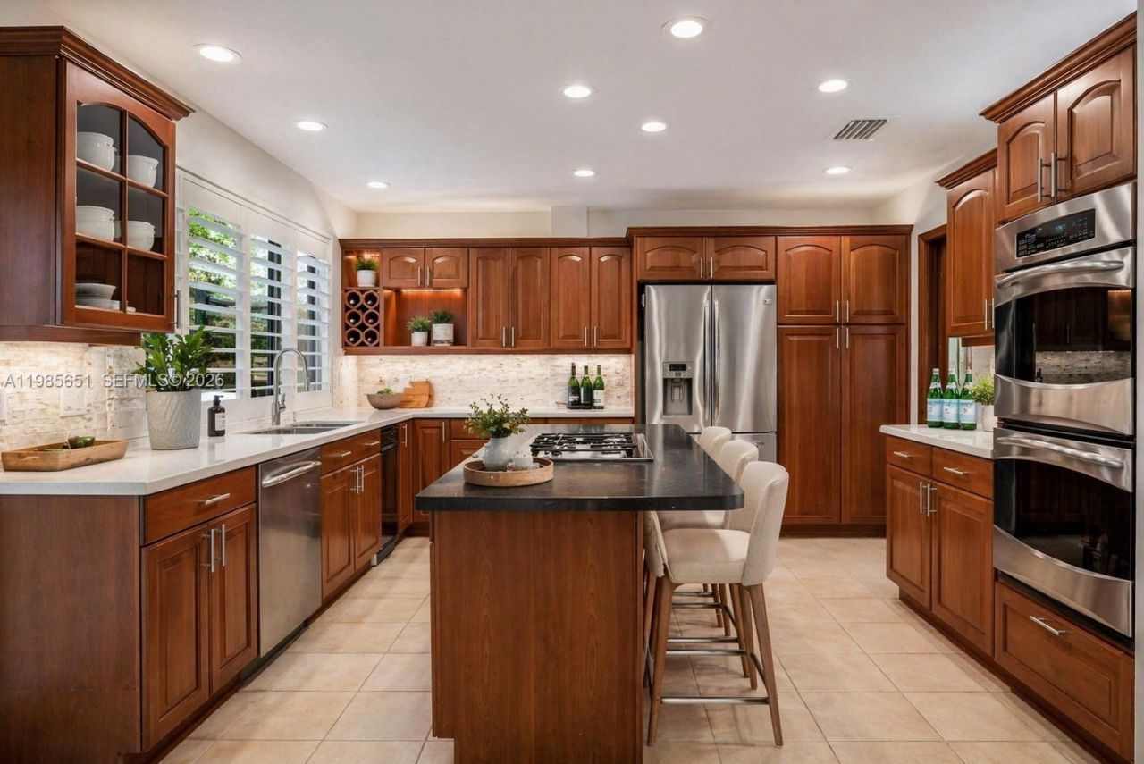 8263 SW 160th St, Palmetto Bay, FL 33157 Photo