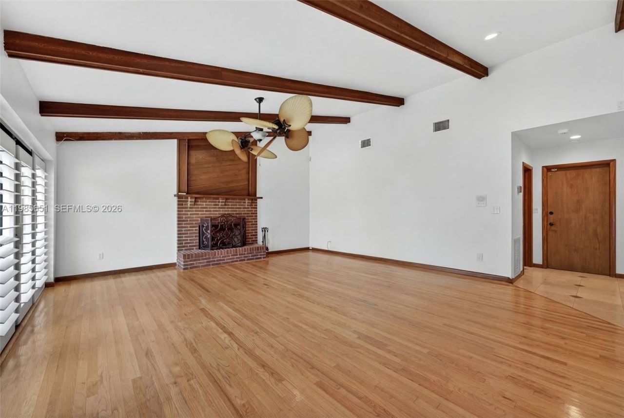 8263 SW 160th St, Palmetto Bay, FL 33157 Photo