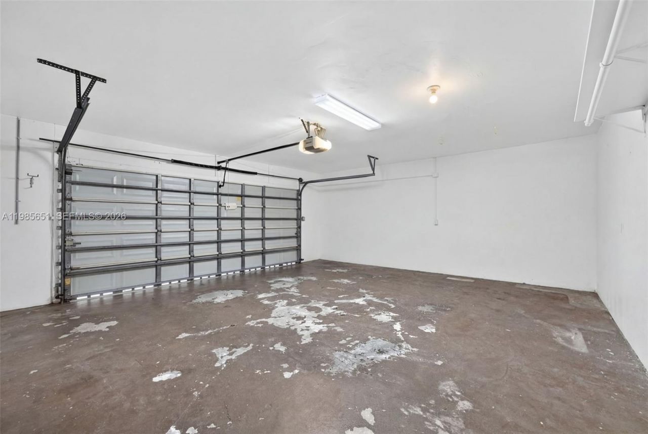 8263 SW 160th St, Palmetto Bay, FL 33157 Photo