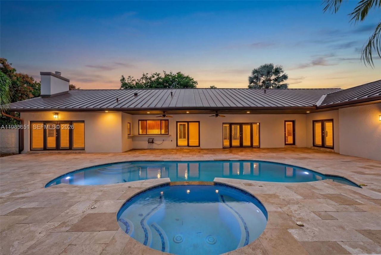 8263 SW 160th St, Palmetto Bay, FL 33157 Photo