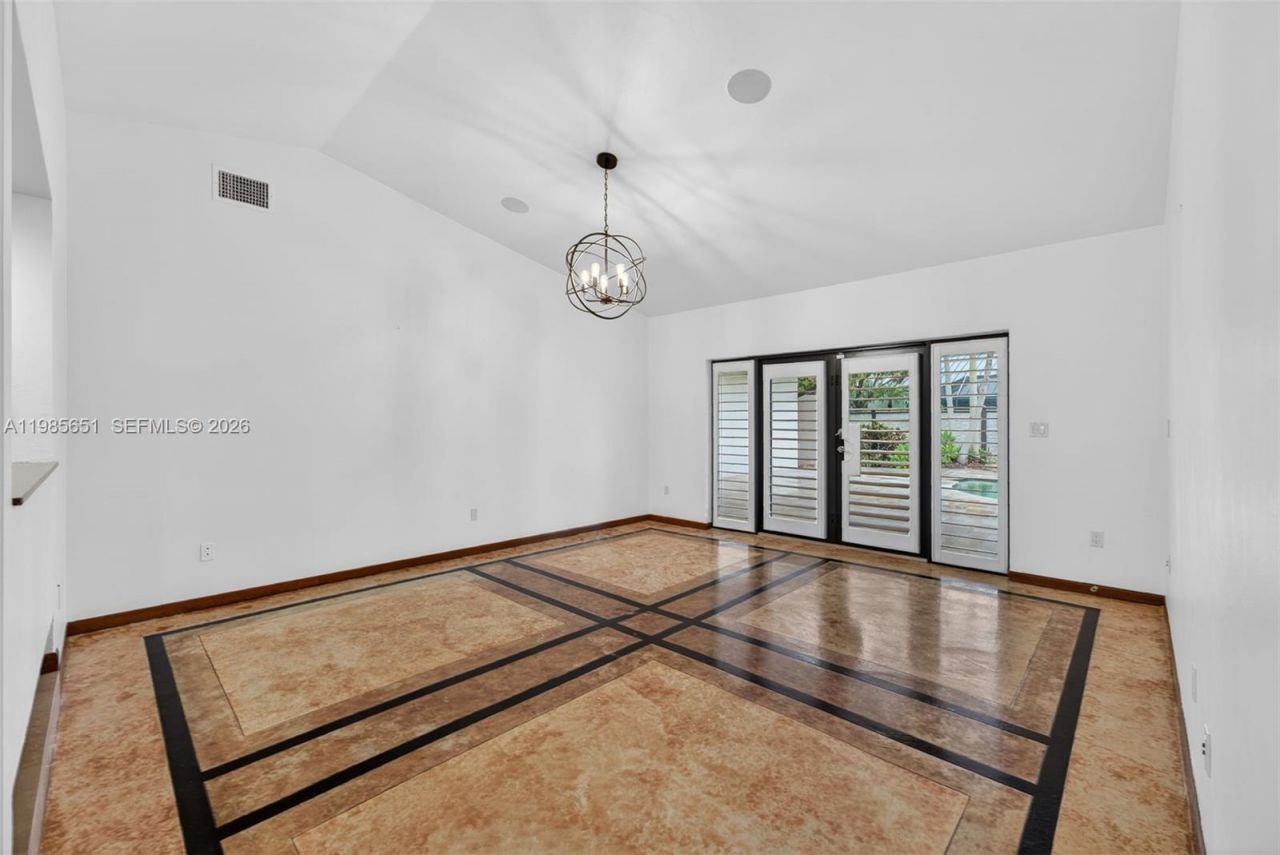 8263 SW 160th St, Palmetto Bay, FL 33157 Photo