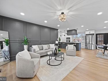 708 W JASPER COURT , STERLING, VA 20164