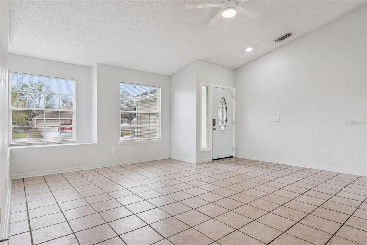 2513 Dumas Drive , Deltona, FL 32738 Photo