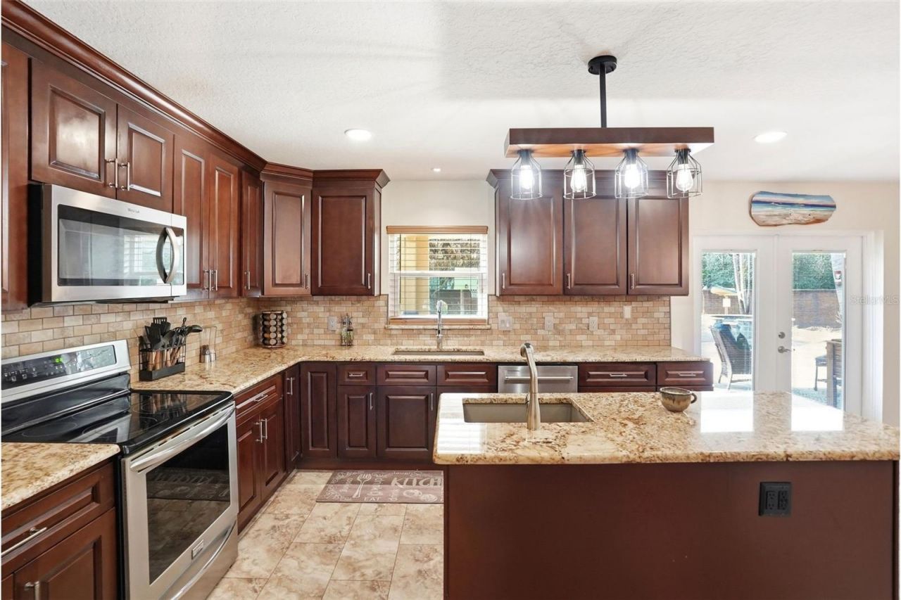 467 Granite Circle, Chuluota, FL 32766 Photo