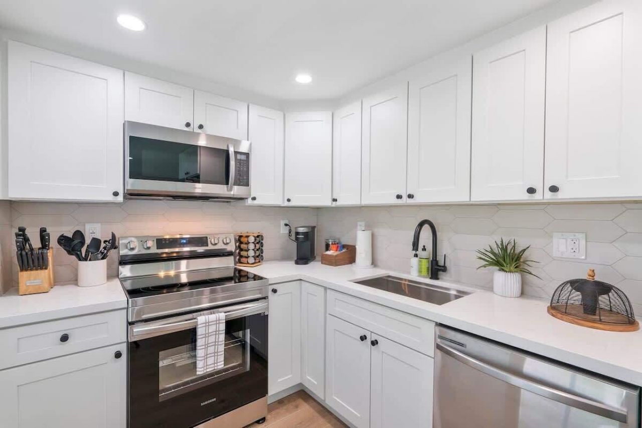 1145 NE 18th Avenue, Fort Lauderdale, FL 33304 Photo