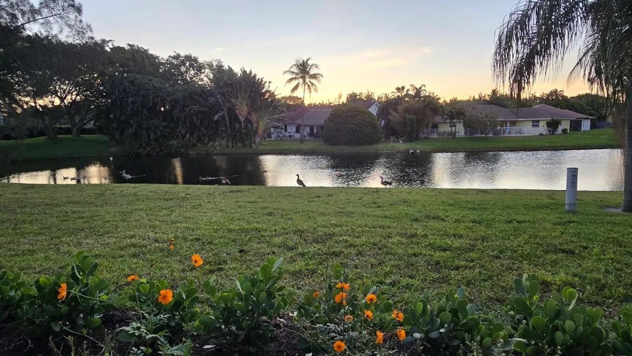12 Vía De Casas Sur, Unit Apt 203, Boynton Beach, FL 33426 Photo